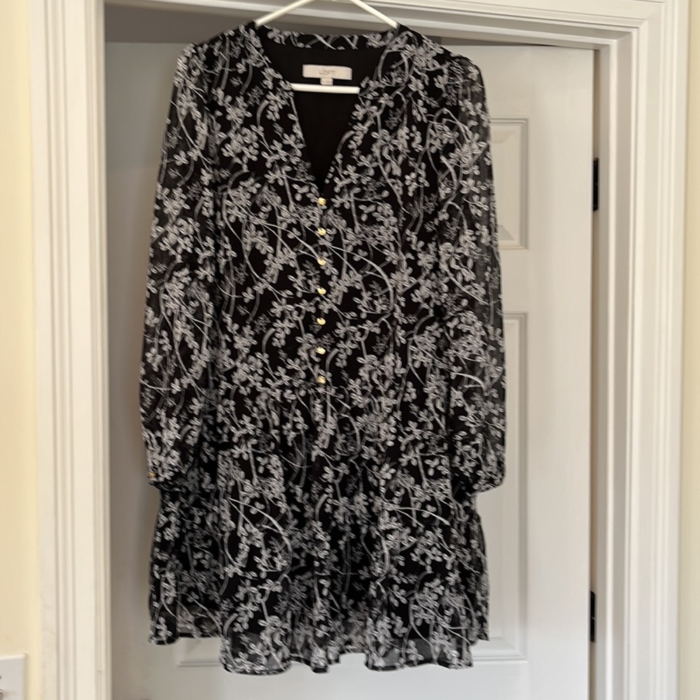 Black and whit dress. From Loft